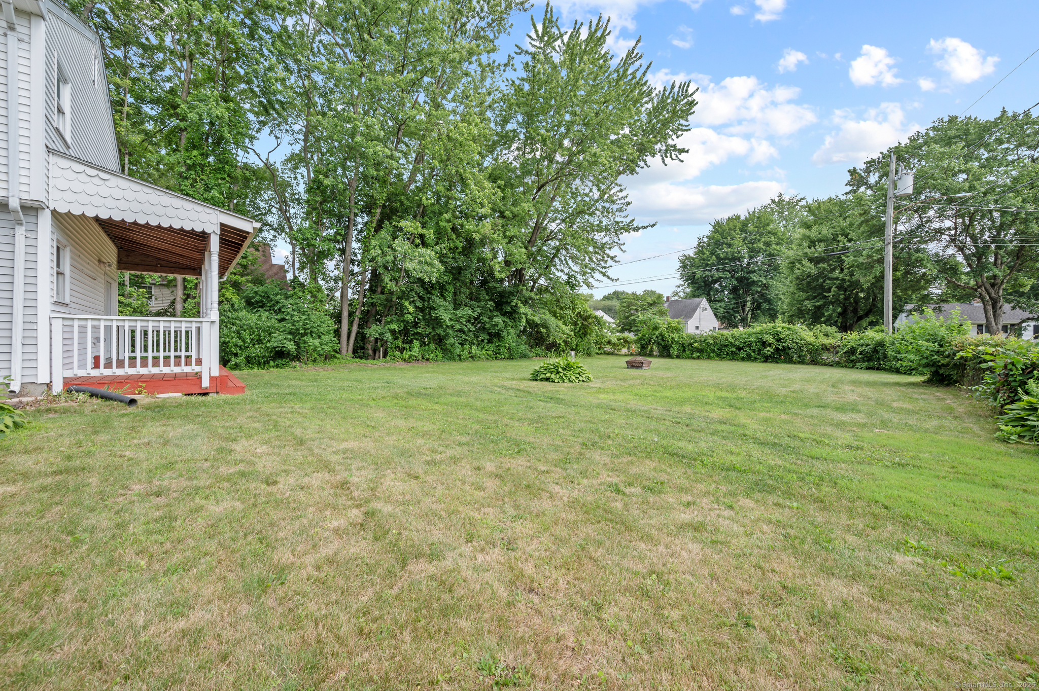 2 Hillyer Drive