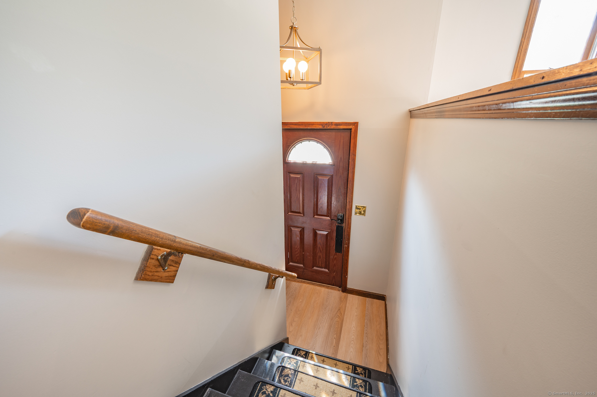 2 Hillyer Drive