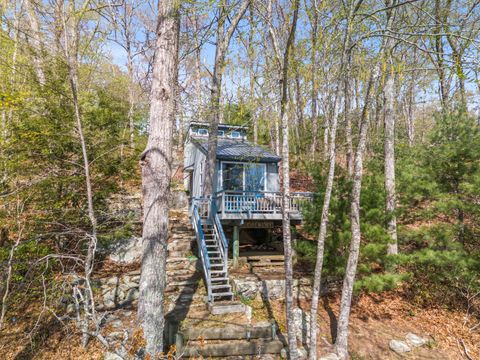 30 Indian Trail North Stonington CT 06359