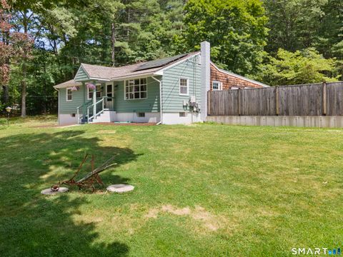 Homes For Sale - 11 Munyan Road<br/> Windham County, Putnam, CT 06260