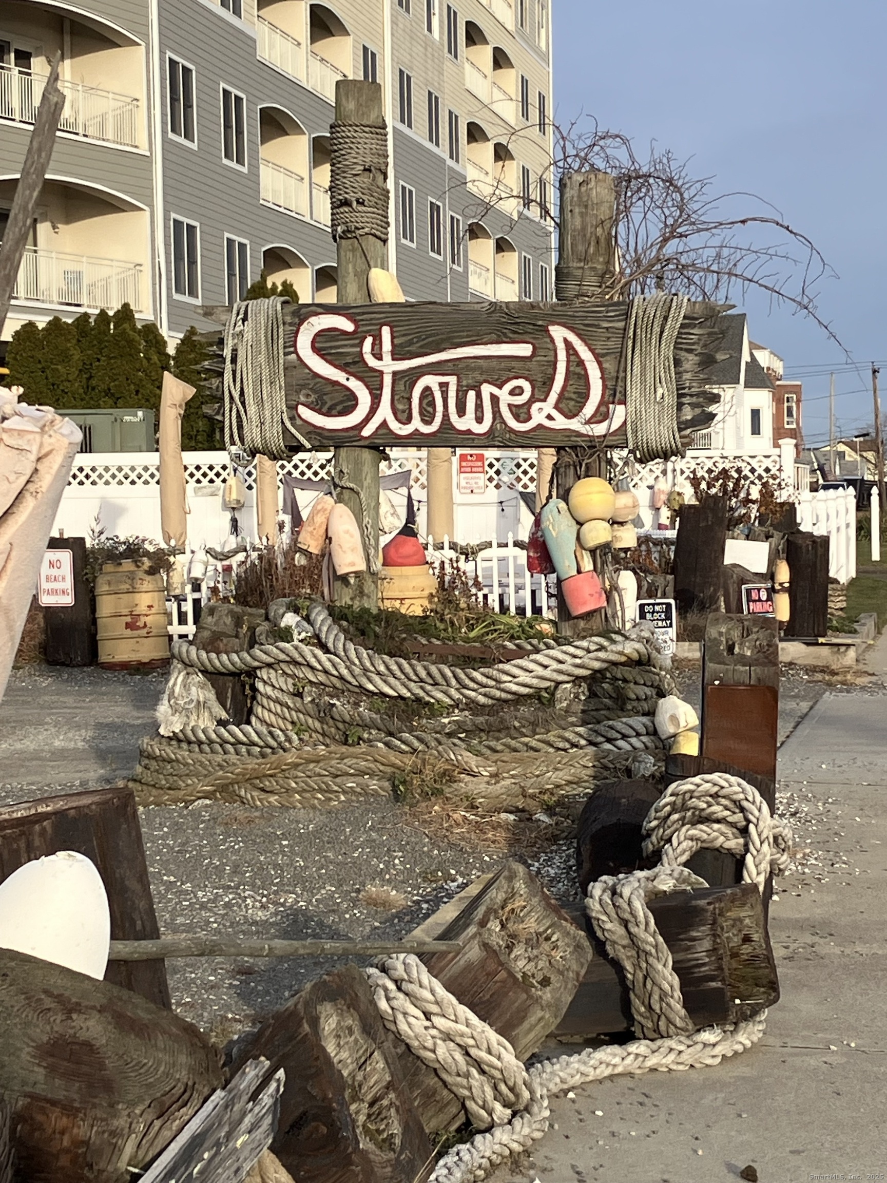 140 Captain Thomas Boulevard 302