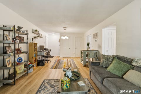 Tiny photo for 8 Concorde Way #B5, Windsor Locks, CT 06096 (MLS # 24185608)