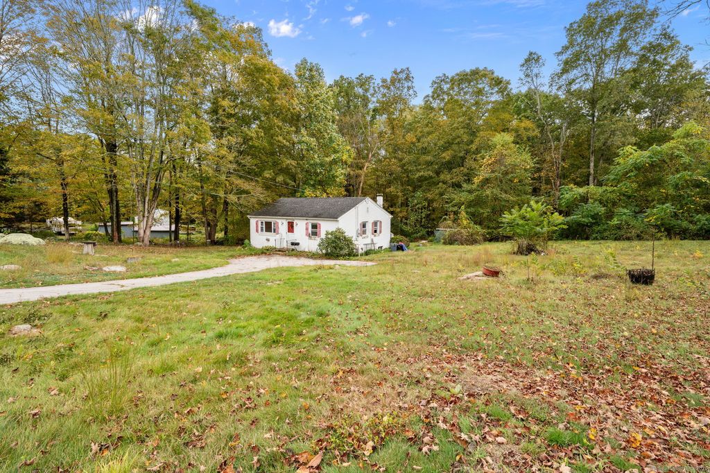 Photo of 210 Butlertown Road, Waterford, CT 06385 (MLS # 24132451)