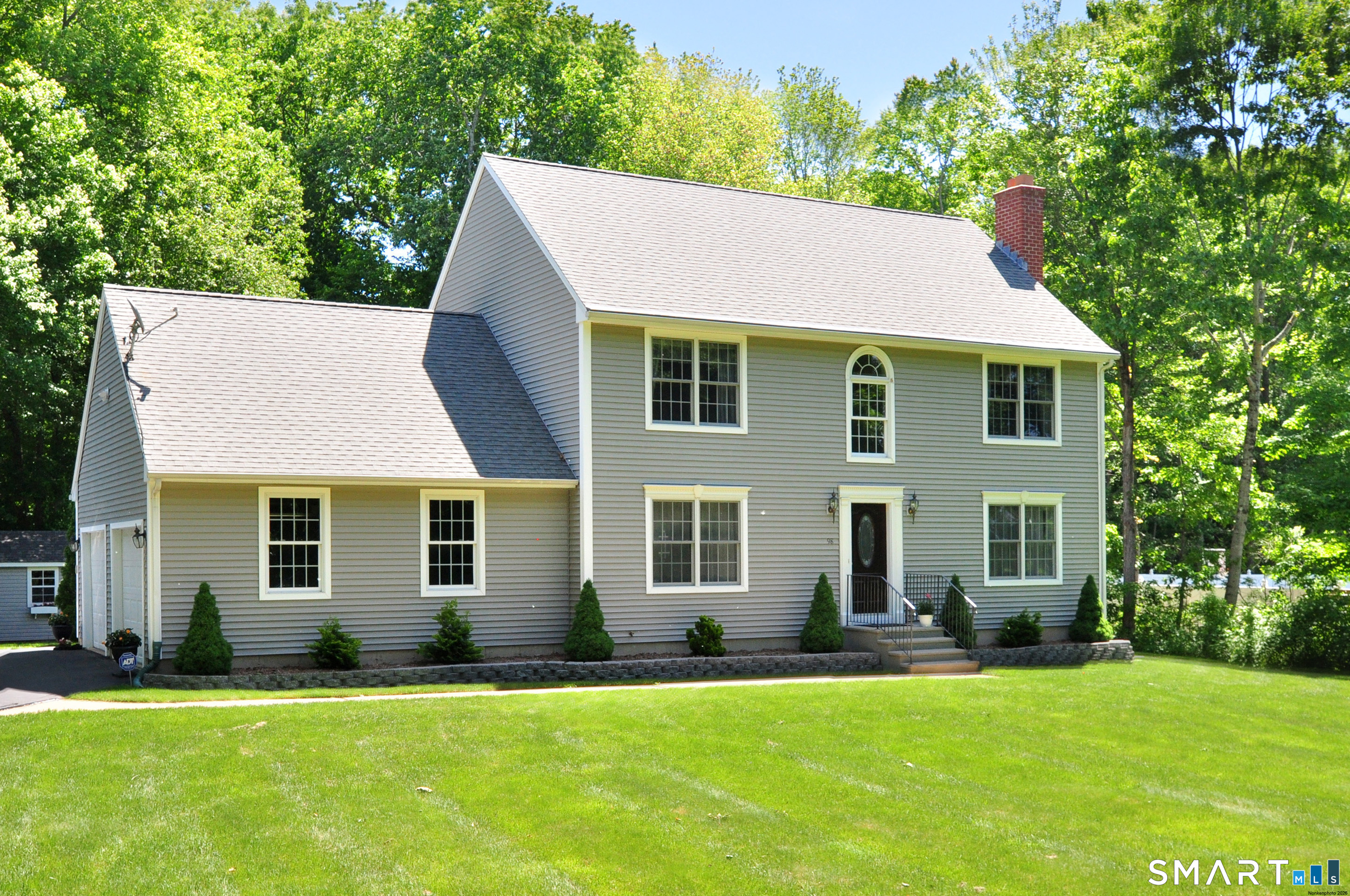 98 Cedar Swamp Road