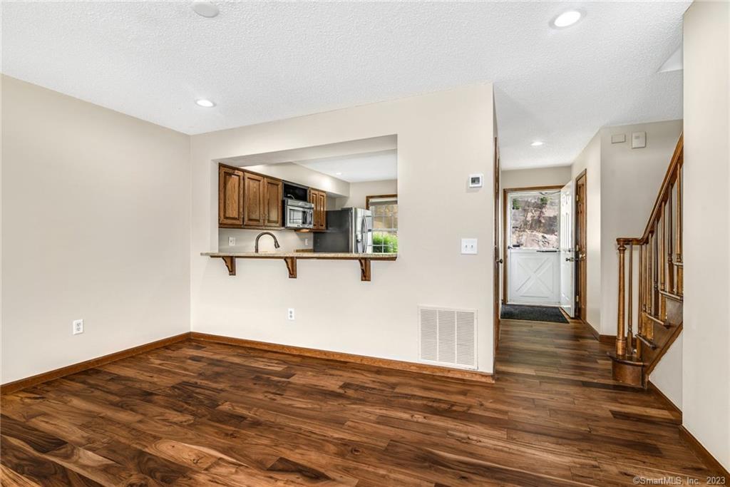 Photo 8 of 27 of 55 Mill Plain Road 28-5 townhome
