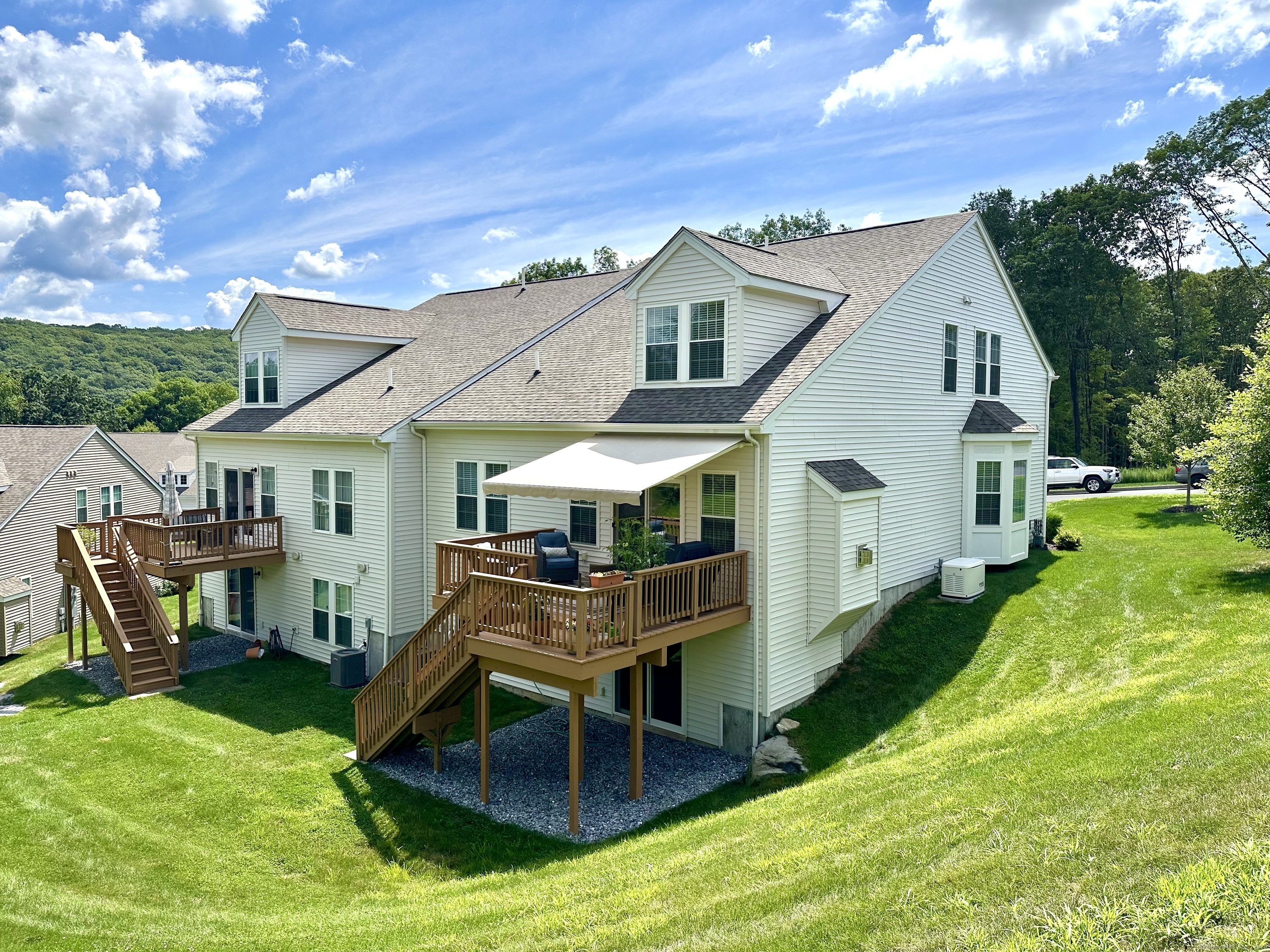 1049 Augusta Drive 1049