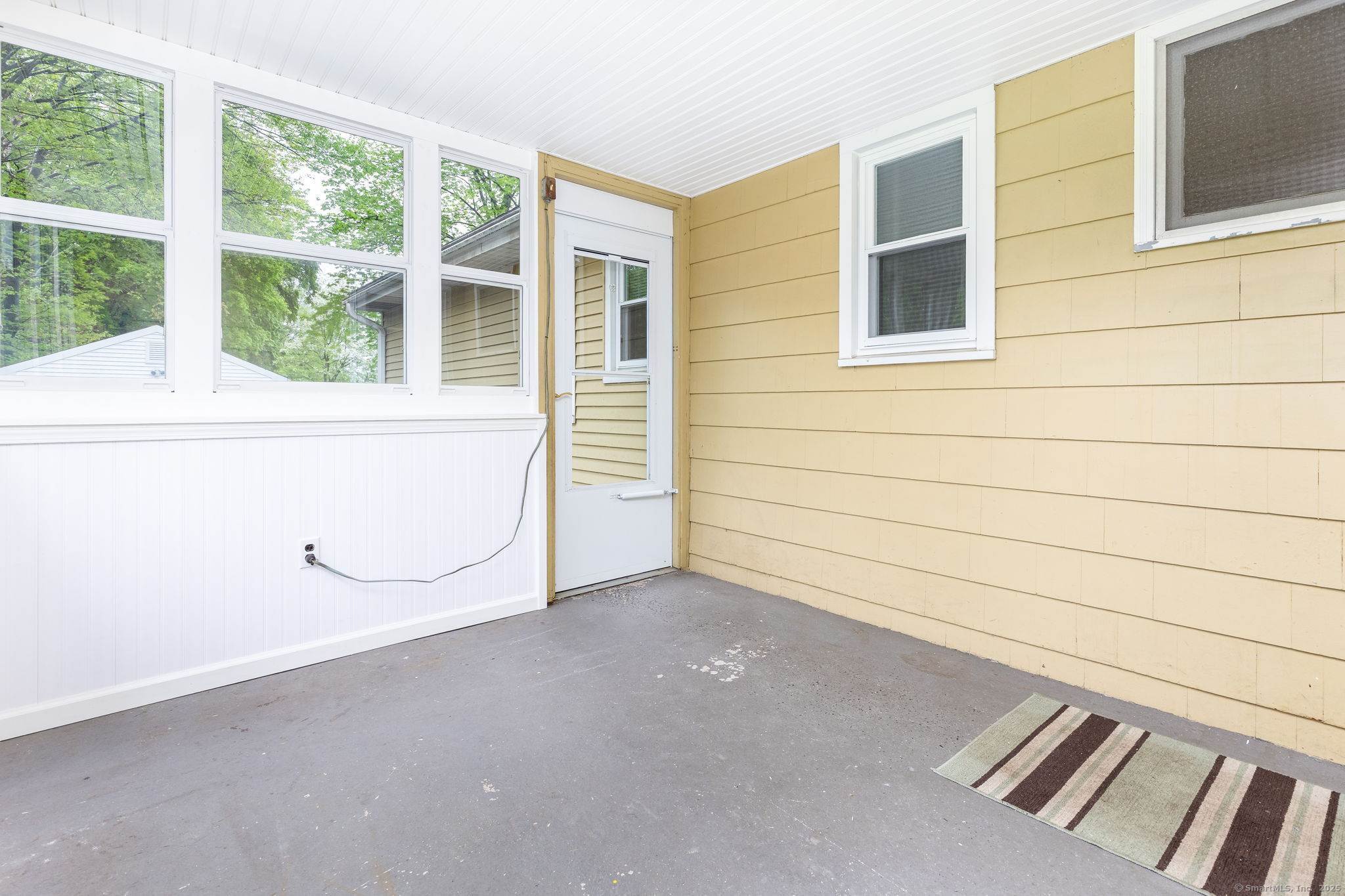 147 E Robbins Avenue, Newington, Connecticut image 28