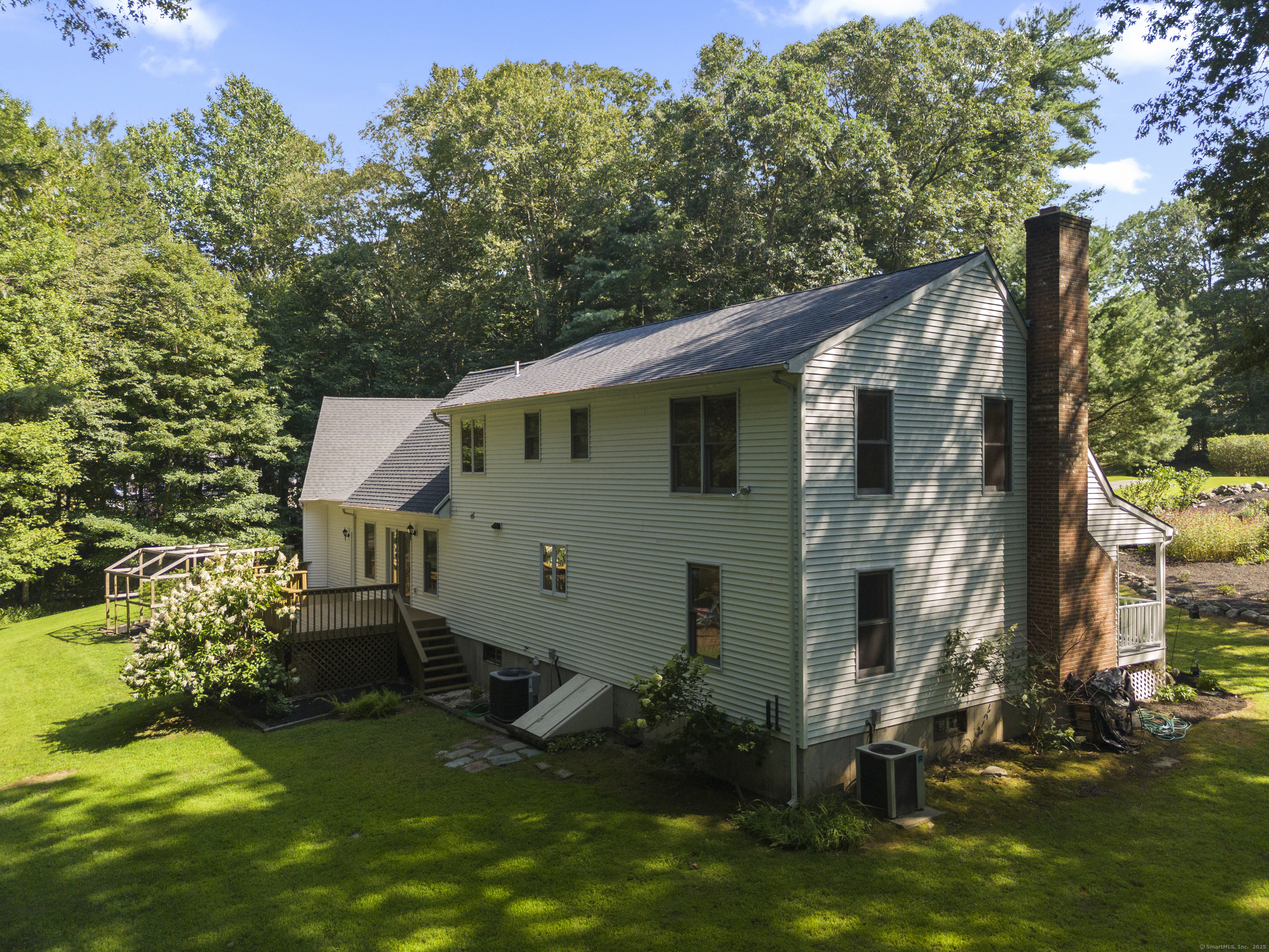 19 Goldfield Road