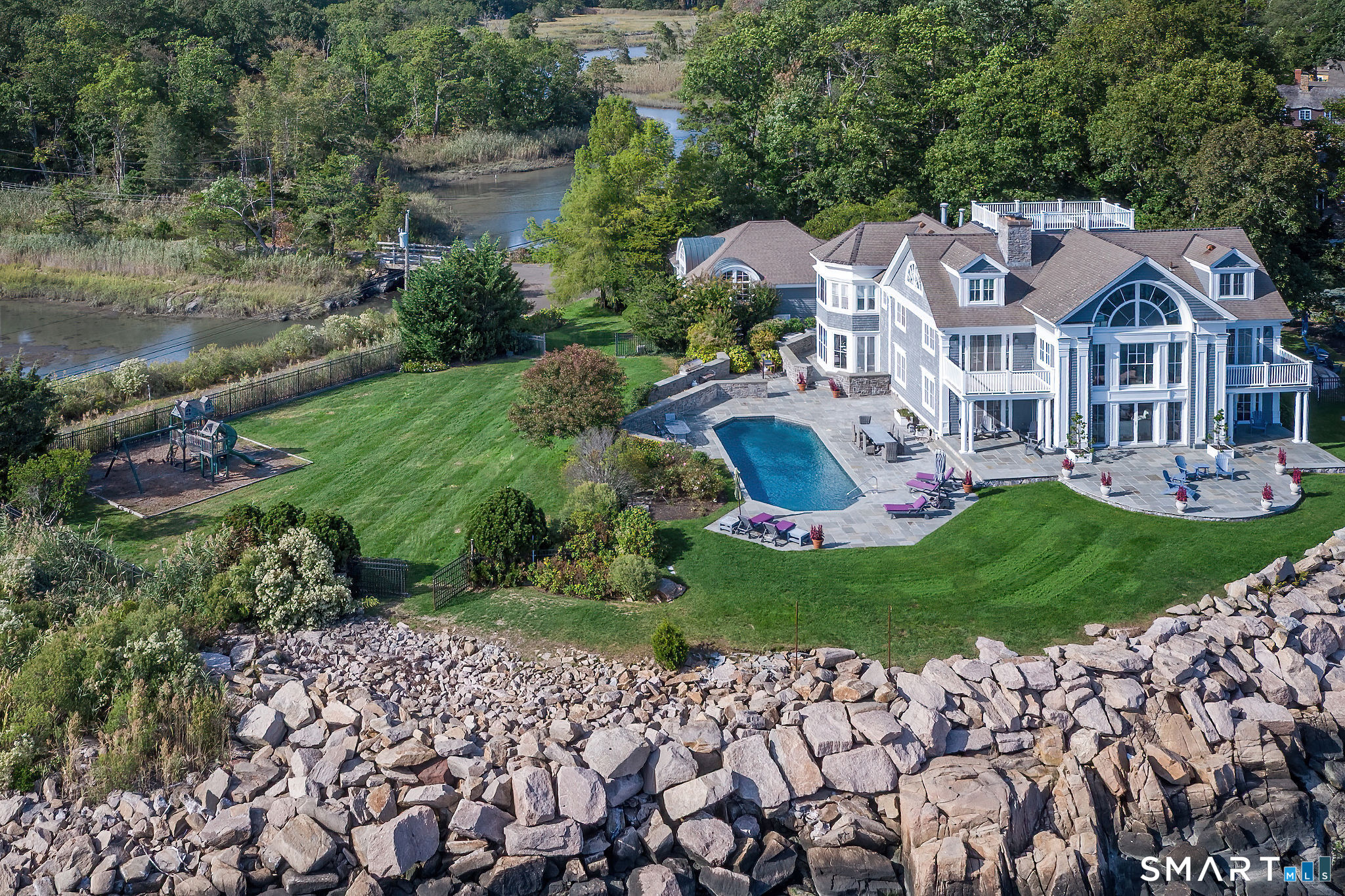 84 Johnsons Point Road