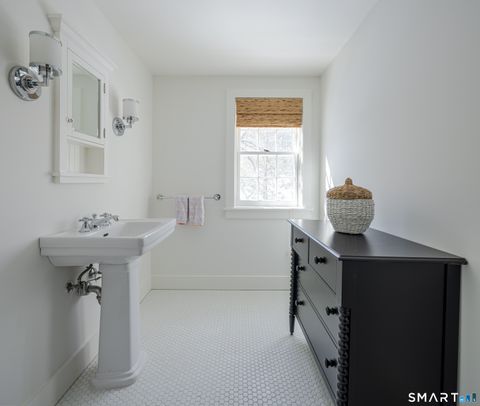 Tiny photo for 105 White Oak Shade Road, New Canaan, CT 06840 (MLS # 24157134)