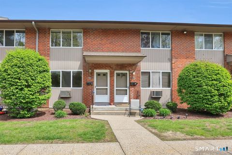 Photo of 224 New Britain Avenue #8, Farmington, CT 06085 (MLS # 24171507)