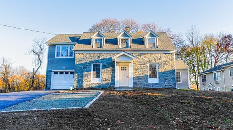 Photo of 206 Huntington Turnpike, Bridgeport, CT 06610 (MLS # 24142120)