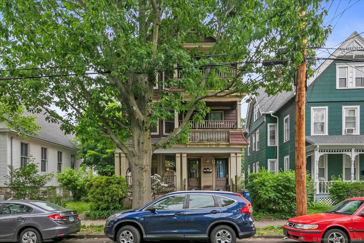 Lawrence Street 3, New Haven, Connecticut - 3 Bedrooms  
1 Bathrooms  
5 Rooms - 