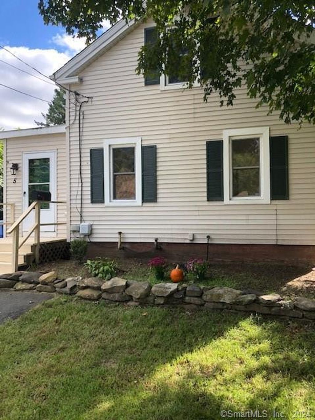 5 Southview Street, Enfield, CT 06082, MLS 170621752 Howard Hanna