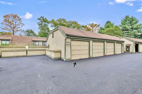 Tiny photo for 176 Heritage Village #B, Southbury, CT 06488 (MLS # 24133427)