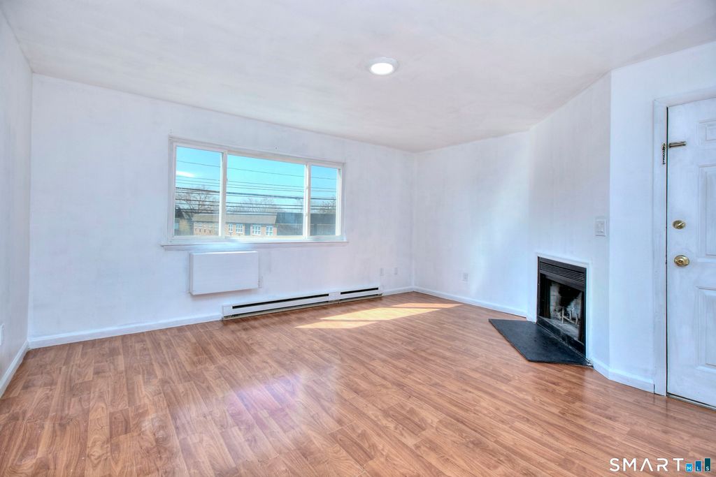 Photo of 638 Cove Road #2, Stamford, CT 06902 (MLS # 24166928)