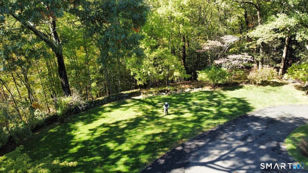 Photo of 2 Wahackme Lane, New Canaan, CT 06840 (MLS # 24150447)