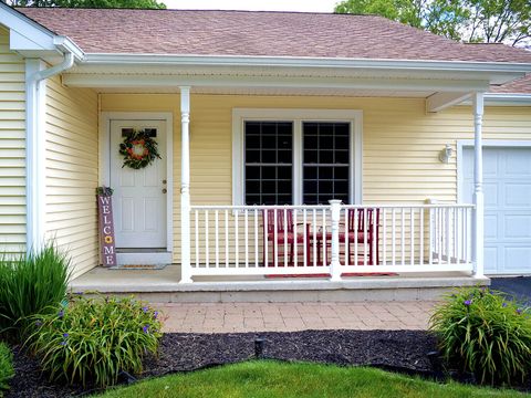 Tiny photo for 4 Bluebird Lane #4, Killingly, CT 06241 (MLS # 24168075)