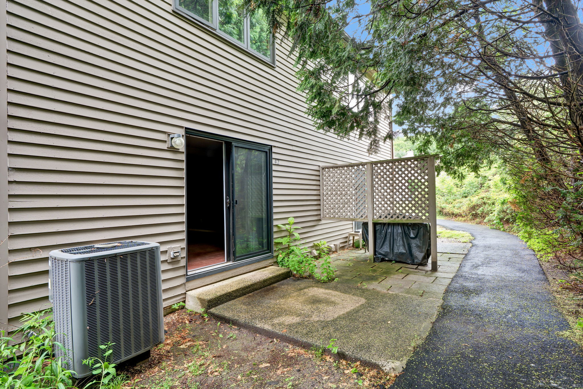489 Wolcott Street #APT 42, Bristol, Connecticut image 6