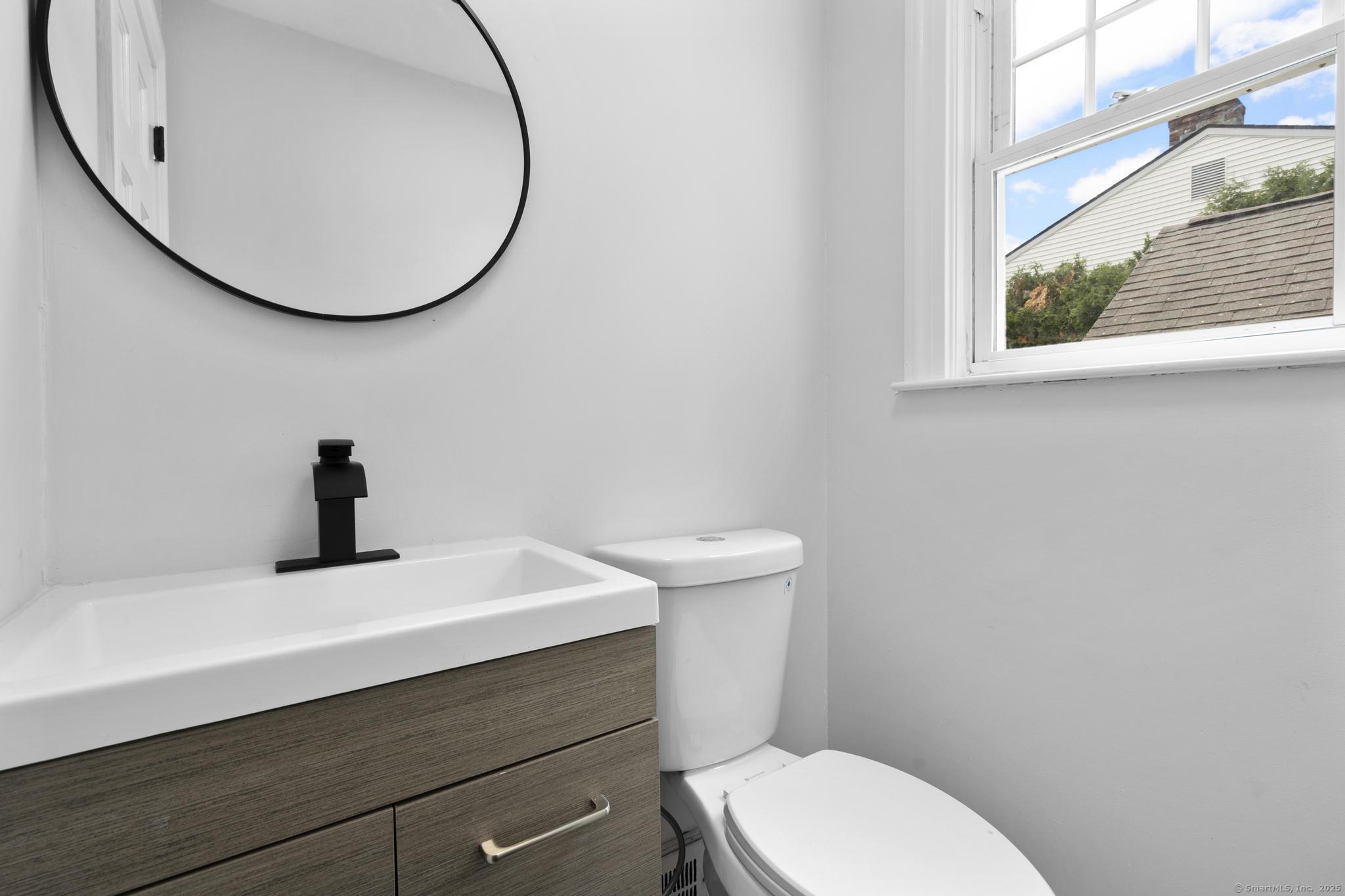 727 Pine Street, Bristol, Connecticut image 18