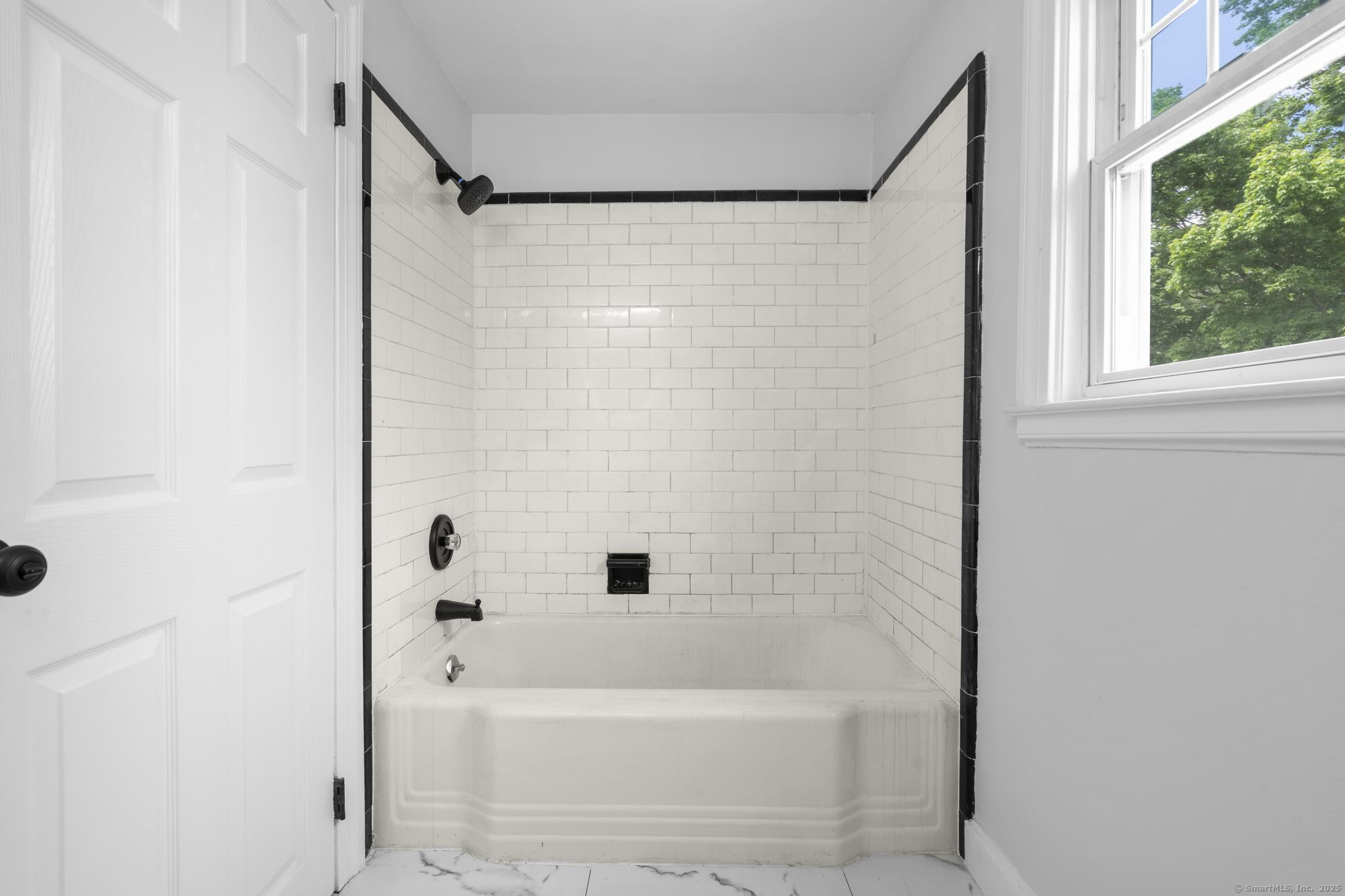 727 Pine Street, Bristol, Connecticut image 24