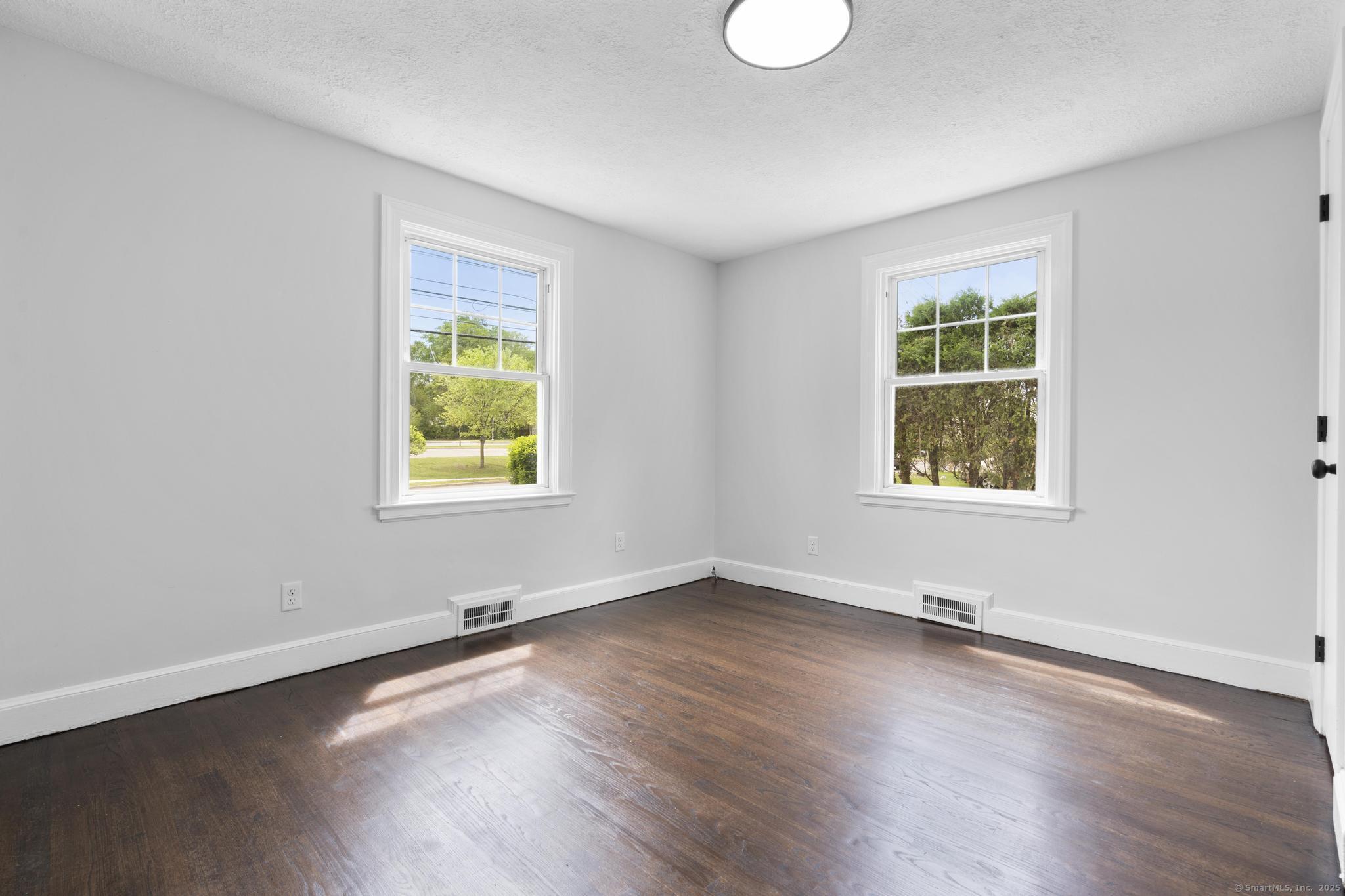 727 Pine Street, Bristol, Connecticut image 20