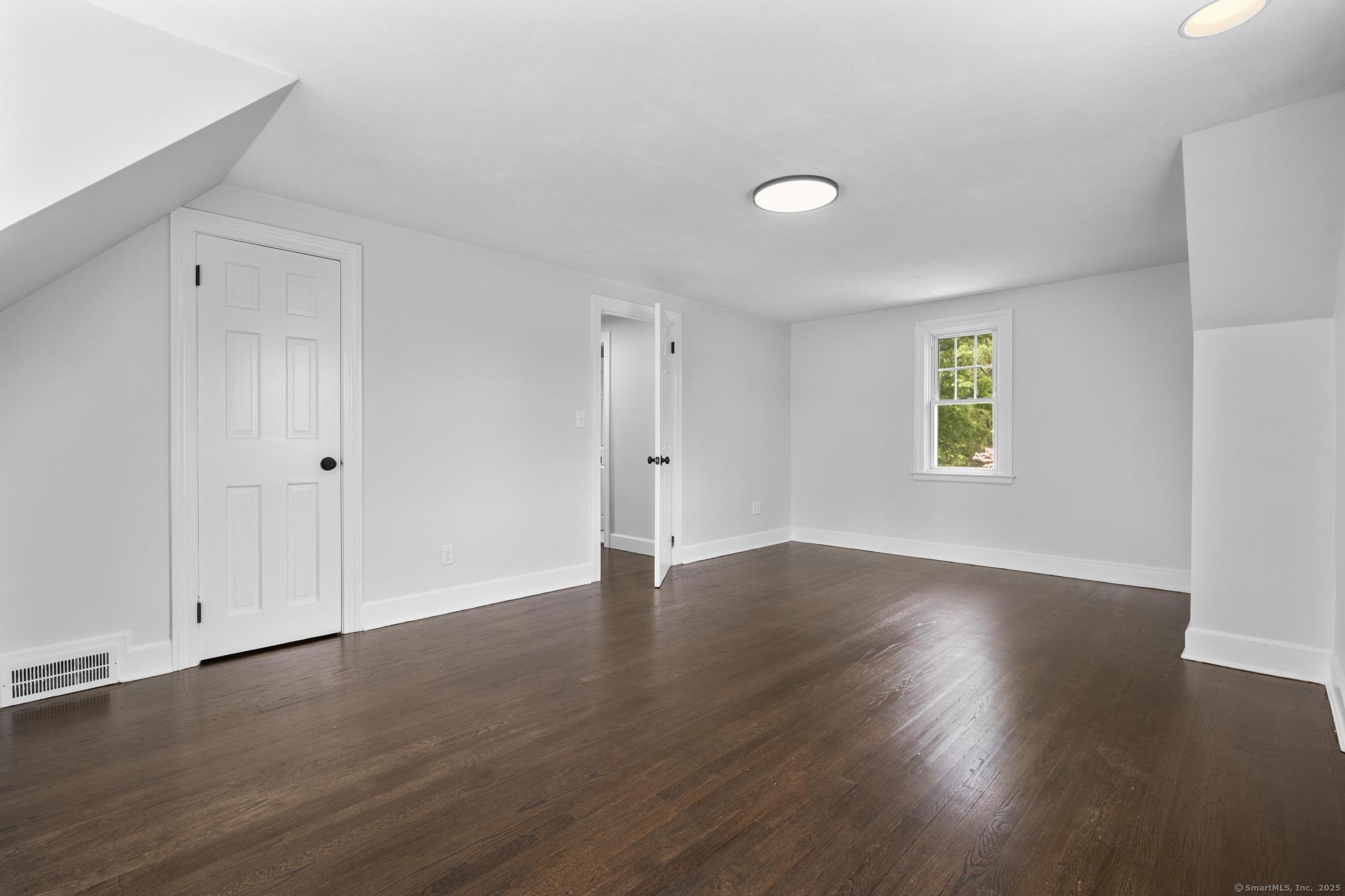 727 Pine Street, Bristol, Connecticut image 26
