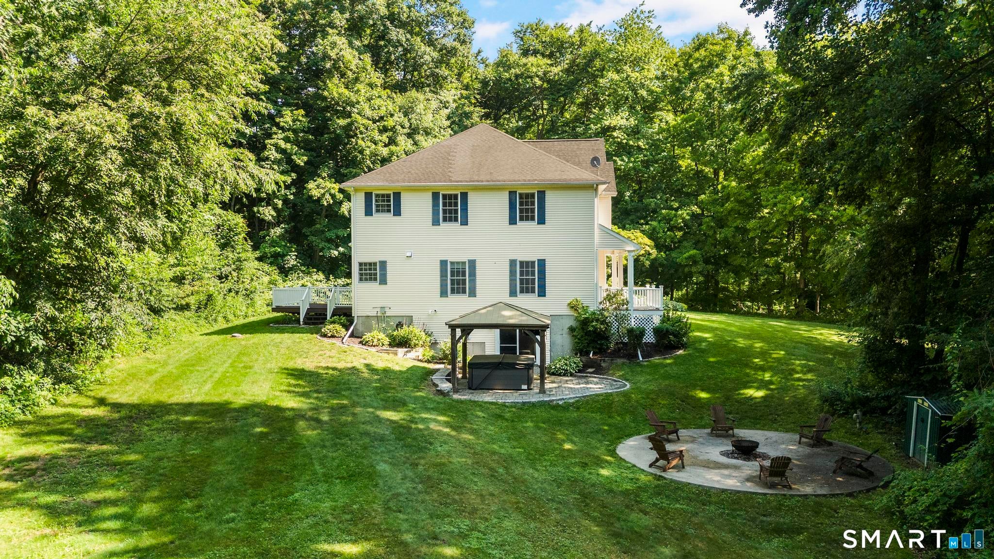 29 Nathan Hale Court