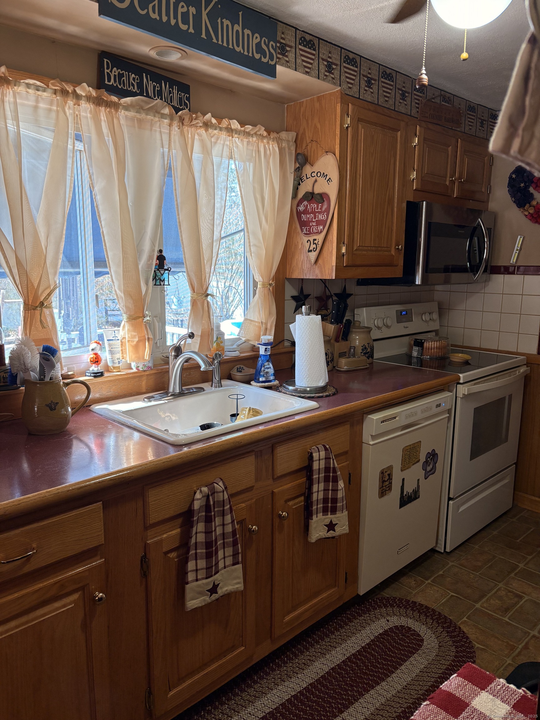573 Putnam Road, Plainfield, Connecticut image 4