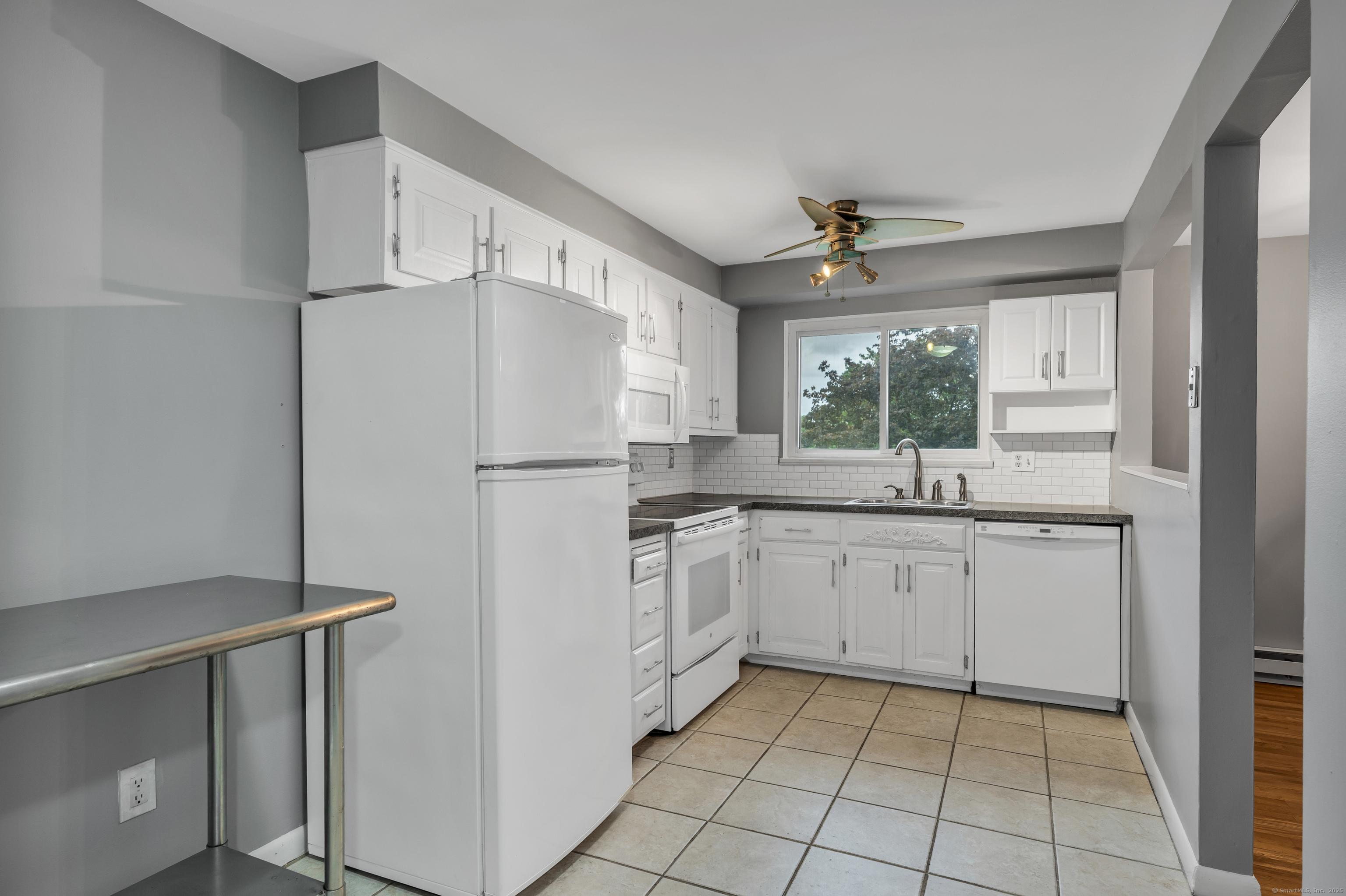 19 Harbour Village #B, Branford, Connecticut image 13