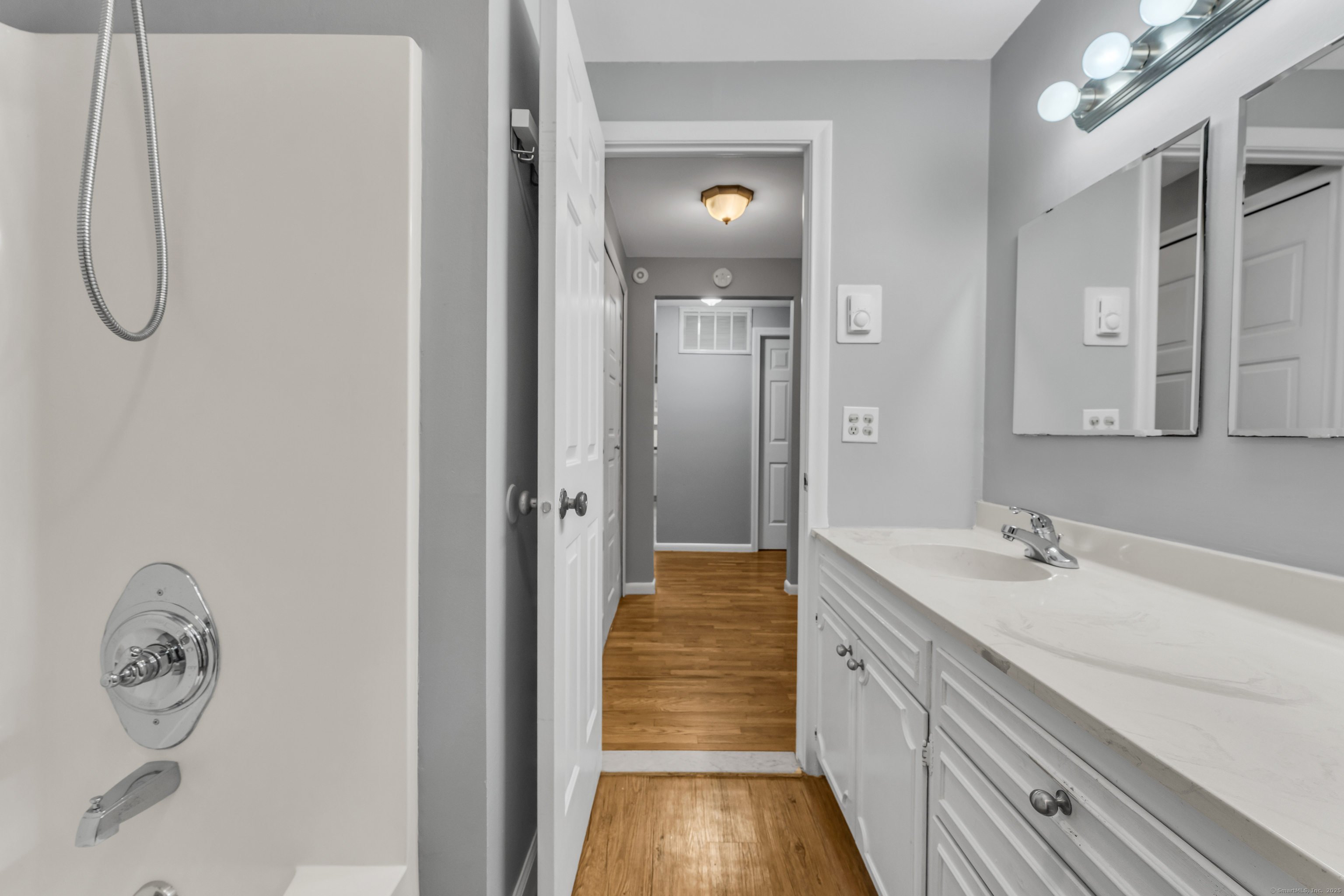19 Harbour Village #B, Branford, Connecticut image 14