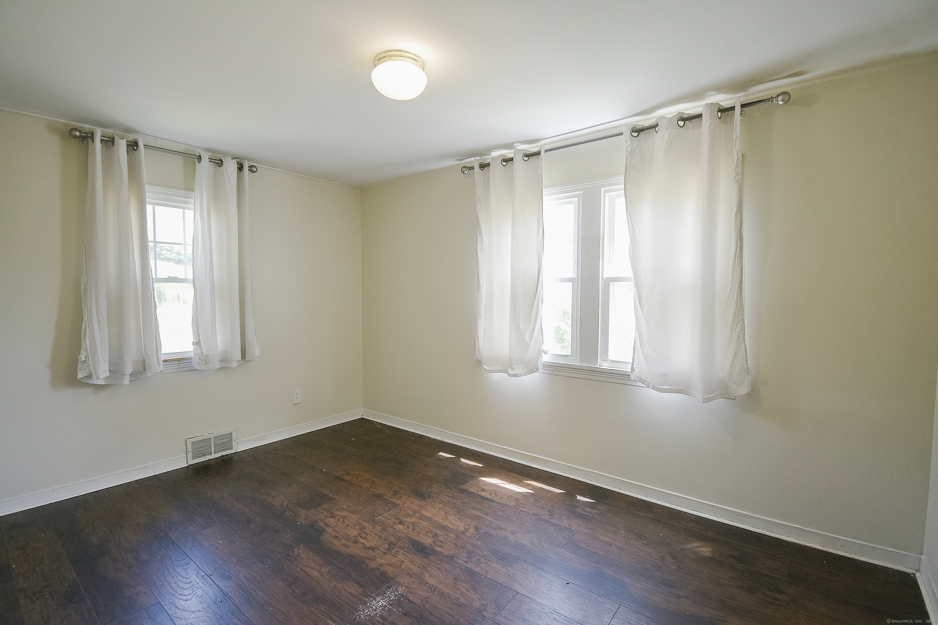 403 Charles Street, Torrington, Connecticut image 10