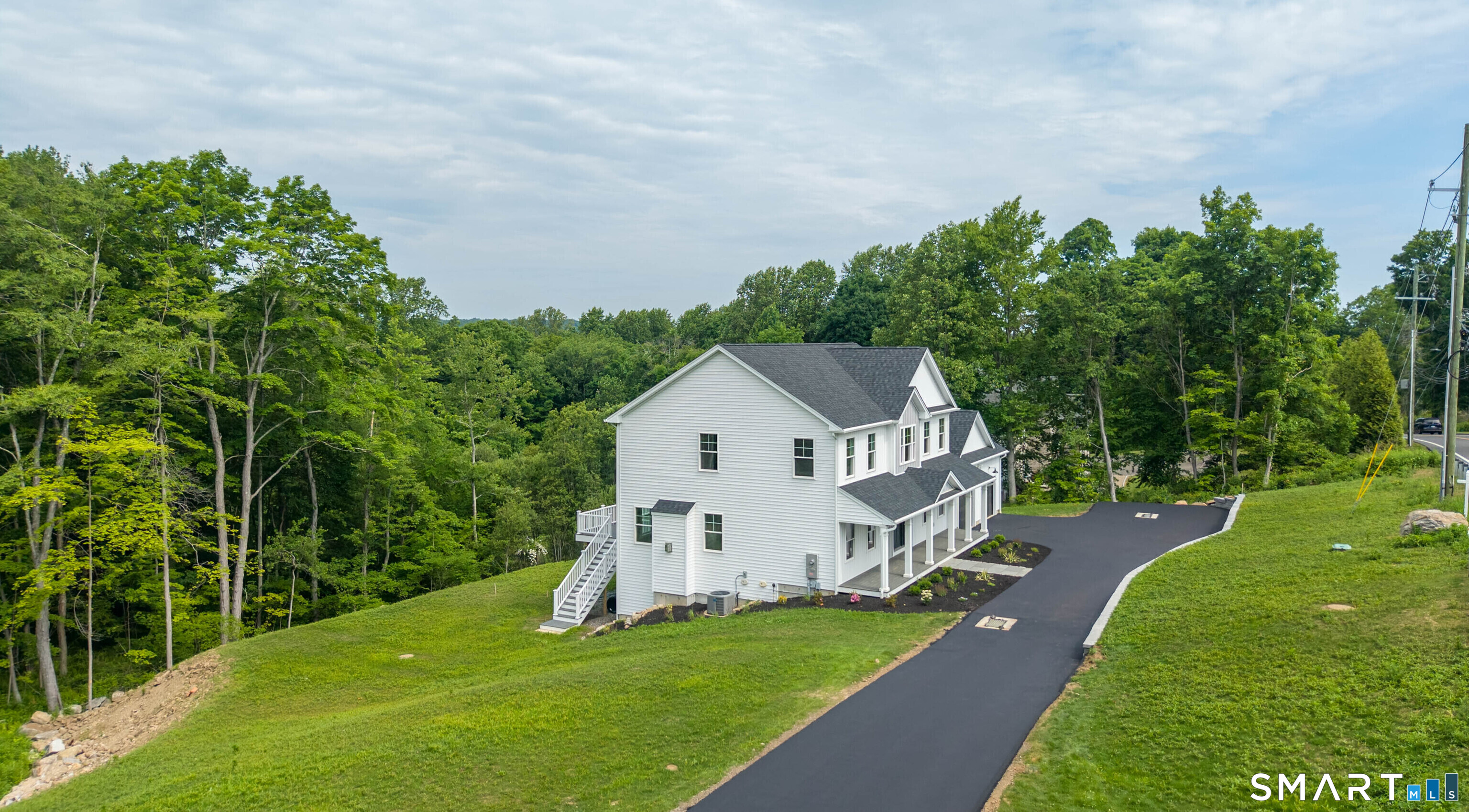1427 Monroe Turnpike
