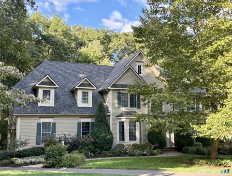 Photo of 15 Queens Peak, Canton, CT 06019 (MLS # 24208604)