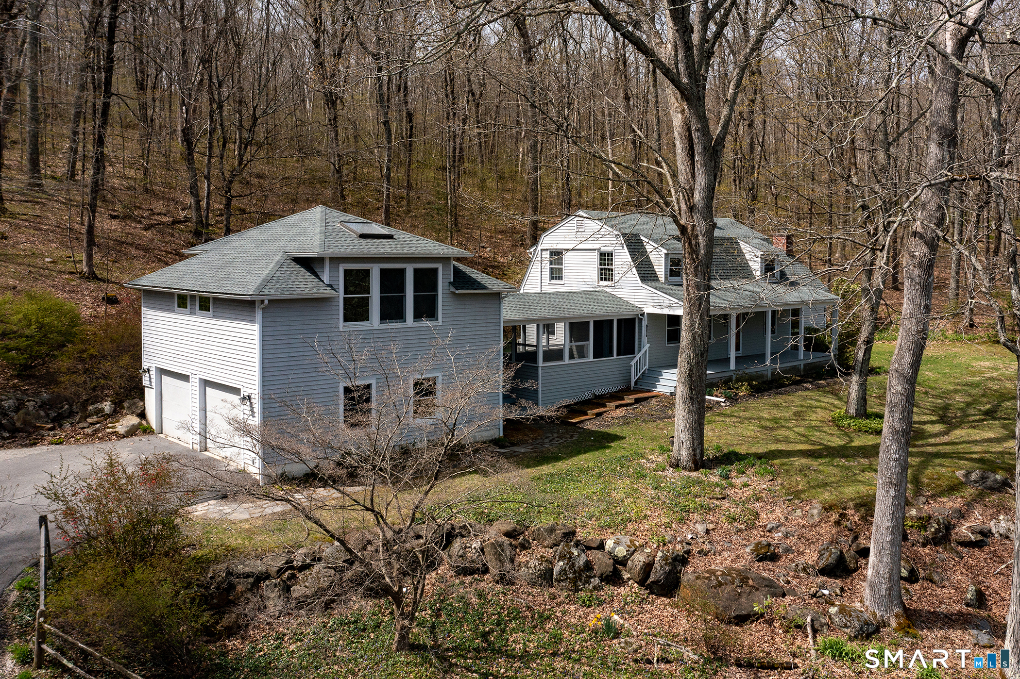 34 Kent Hollow Road