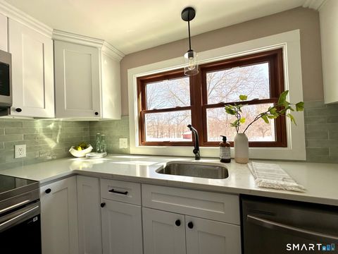 Tiny photo for 306 E Quasset Road, Woodstock, CT 06281 (MLS # 24156630)