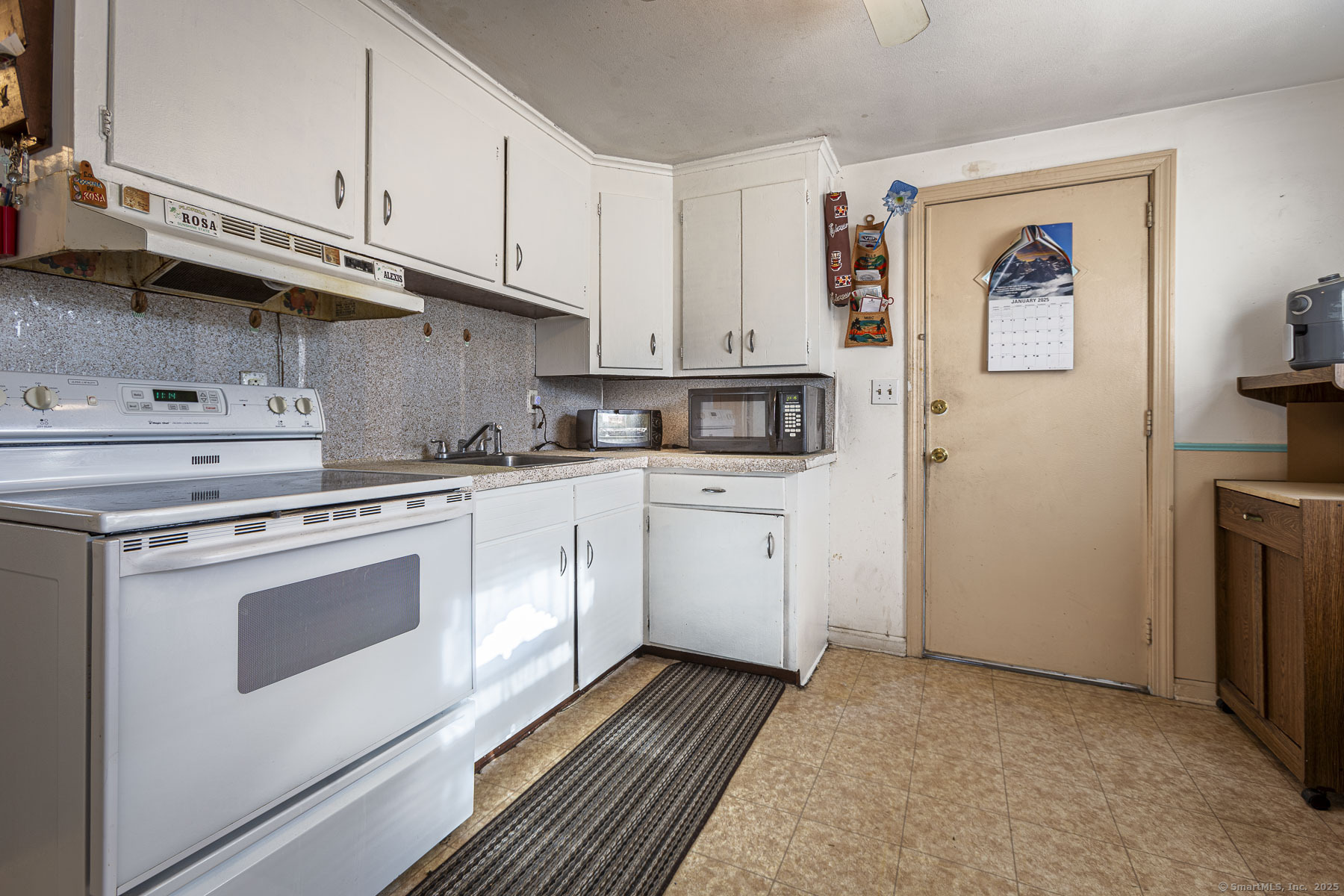 2 Laurel Street, East Hartford, Connecticut image 5