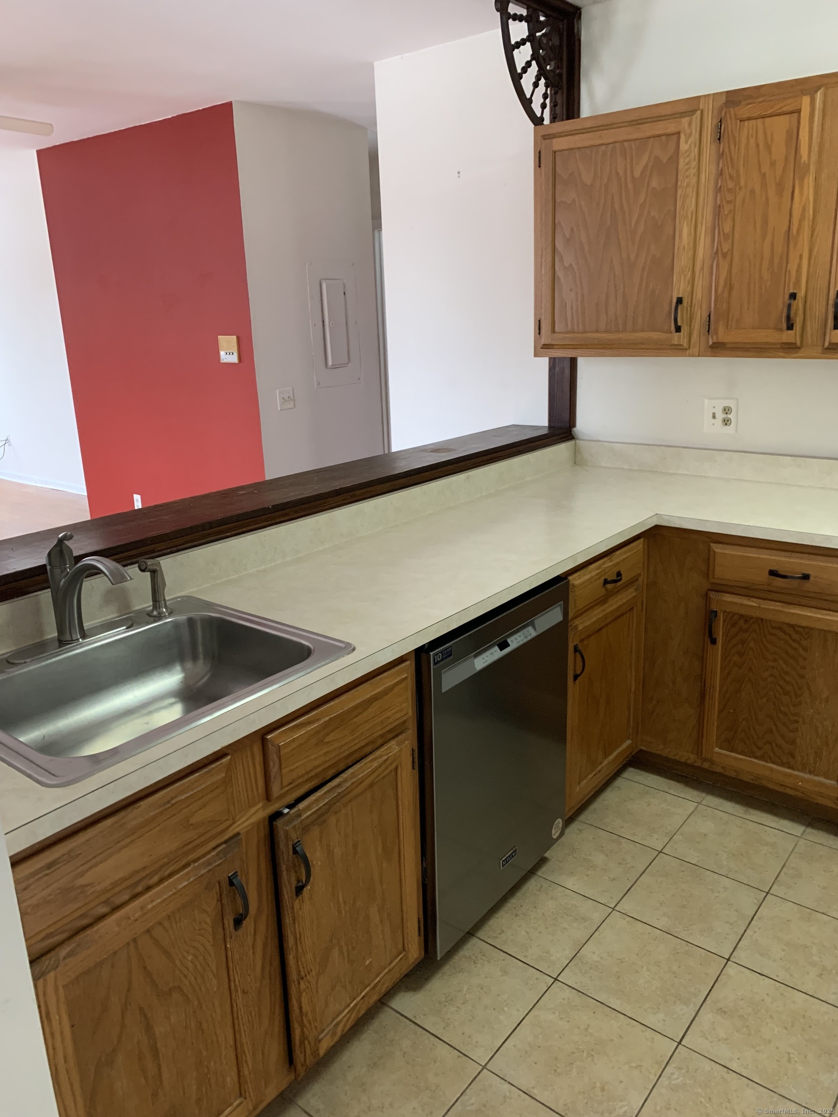 55 Oil Mill Road #APT 20, Danbury, Connecticut image 3