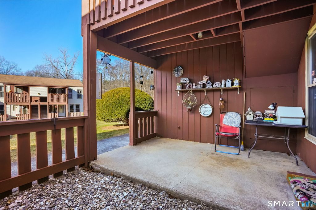 Photo of 701 Beacon Valley Road #APT 25, Naugatuck, CT 06770 (MLS # 24144262)