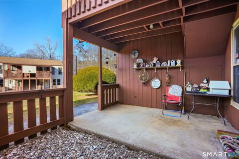Tiny photo for 701 Beacon Valley Road #APT 25, Naugatuck, CT 06770 (MLS # 24144262)
