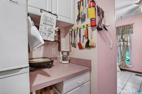 Tiny photo for 701 Beacon Valley Road #APT 25, Naugatuck, CT 06770 (MLS # 24144262)