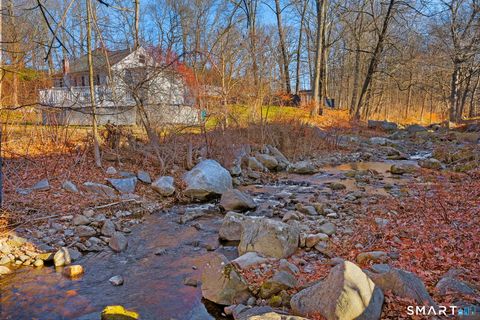 Tiny photo for 701 Beacon Valley Road #APT 25, Naugatuck, CT 06770 (MLS # 24144262)