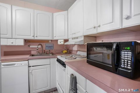 Tiny photo for 701 Beacon Valley Road #APT 25, Naugatuck, CT 06770 (MLS # 24144262)