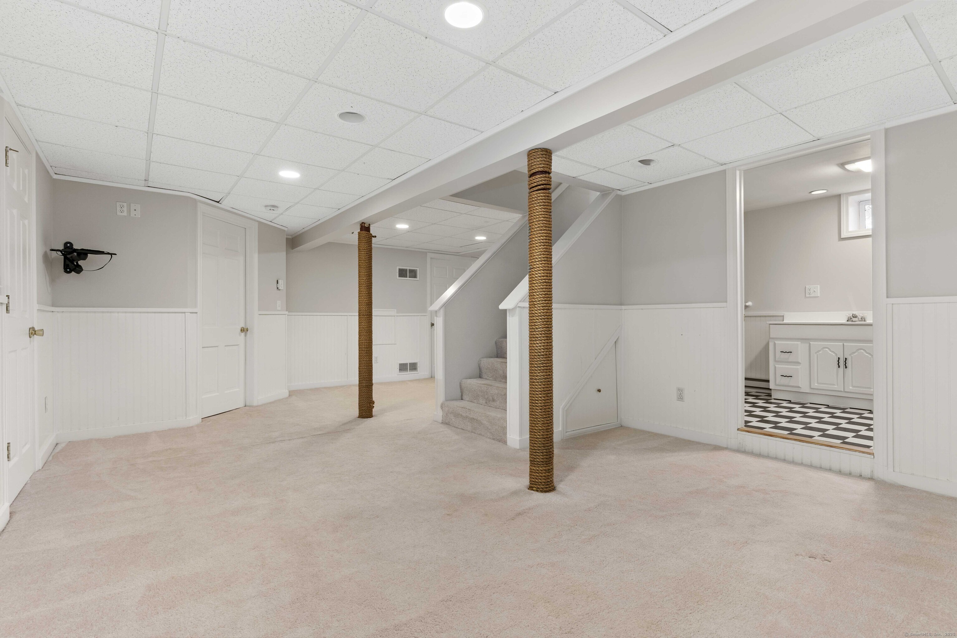 16 Old Pawson Road, Branford, Connecticut image 26