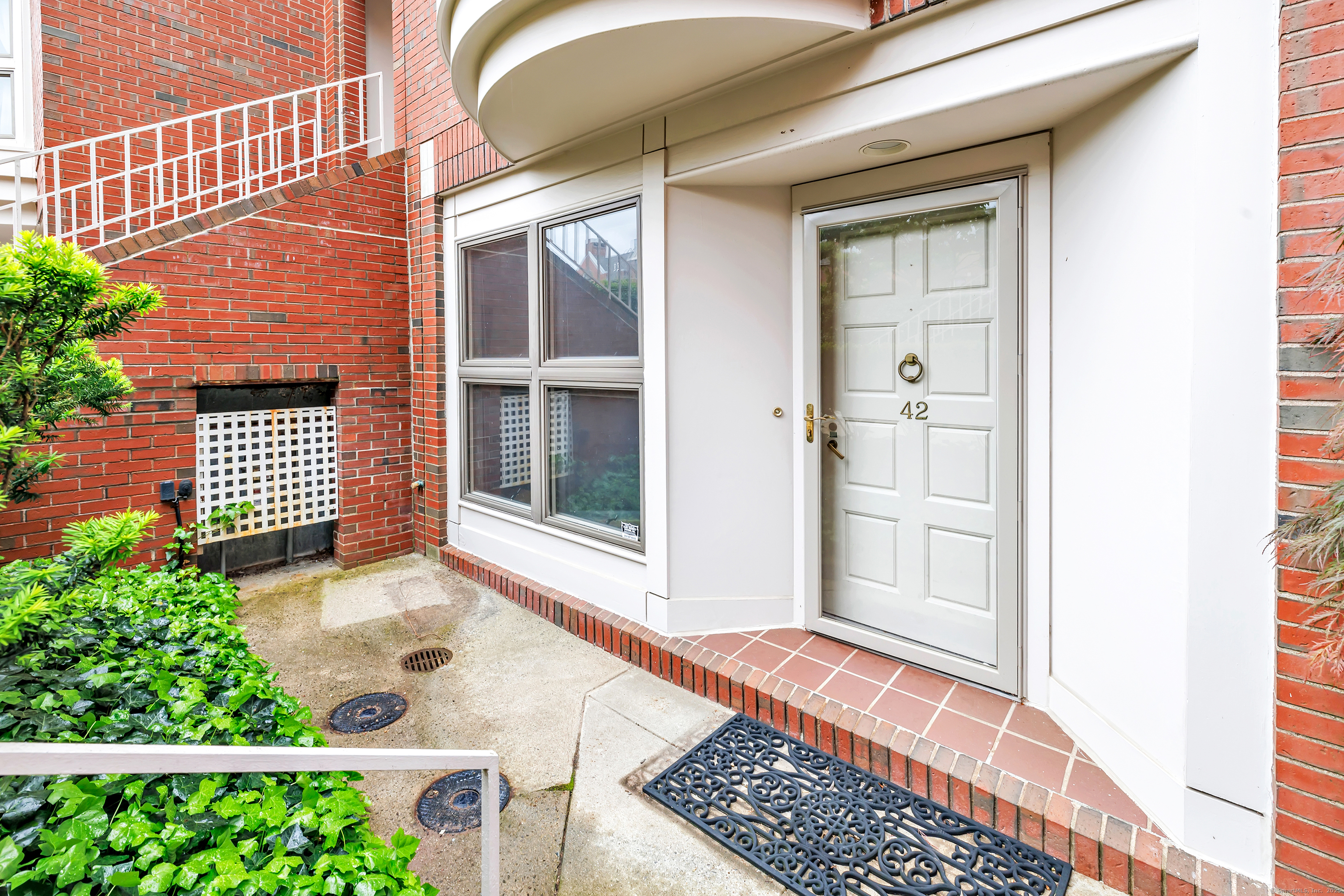 Property for Sale at Temple Court 42, New Haven, Connecticut - Bedrooms: 1 
Bathrooms: 1 
Rooms: 3  - $364,900