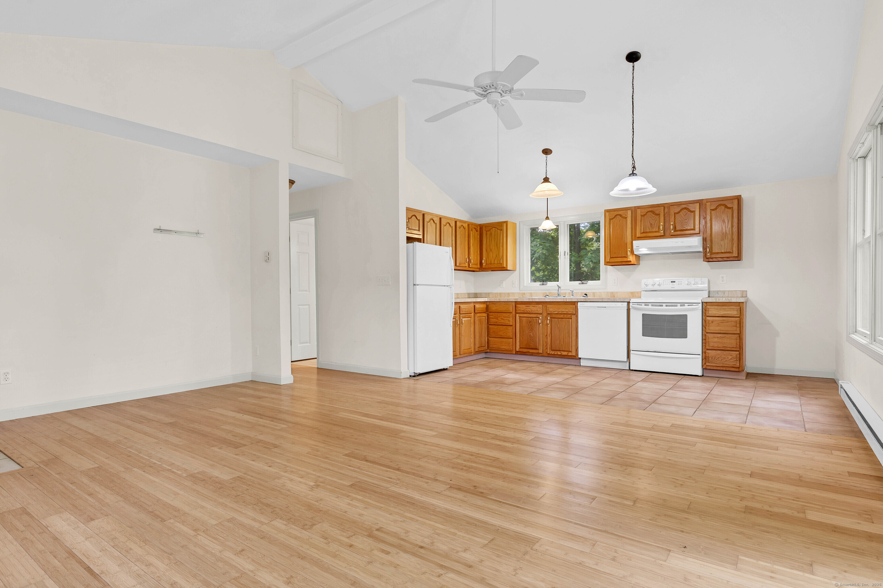 2 Lakeview Circle