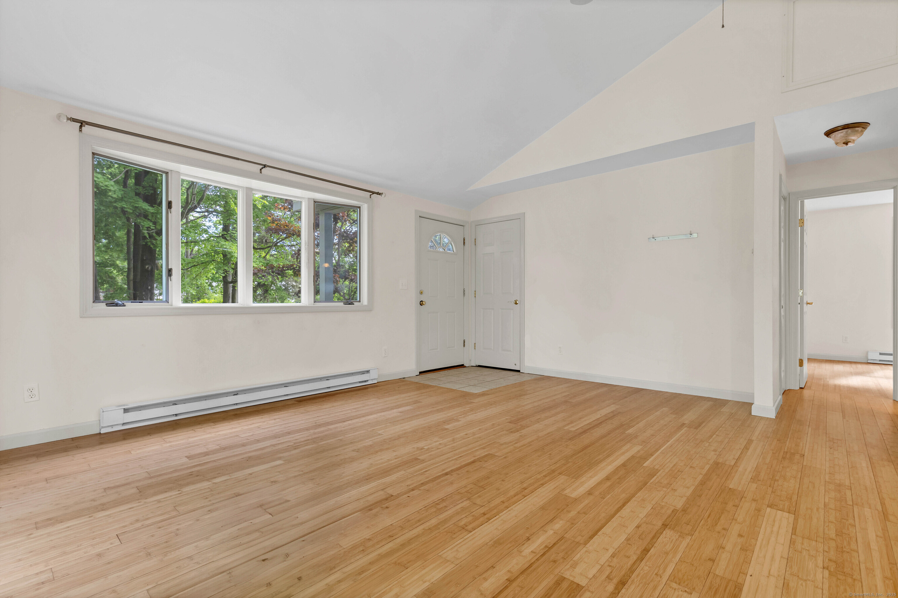2 Lakeview Circle