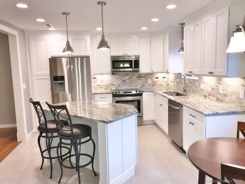 568 A Heritage Village Southbury CT 06488