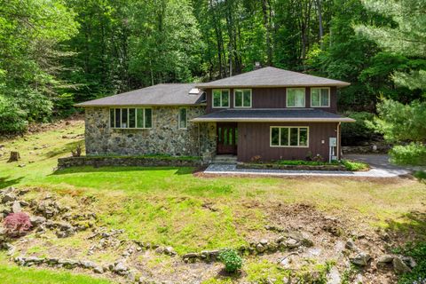 14 Old Bridge Road West New Fairfield CT 06812