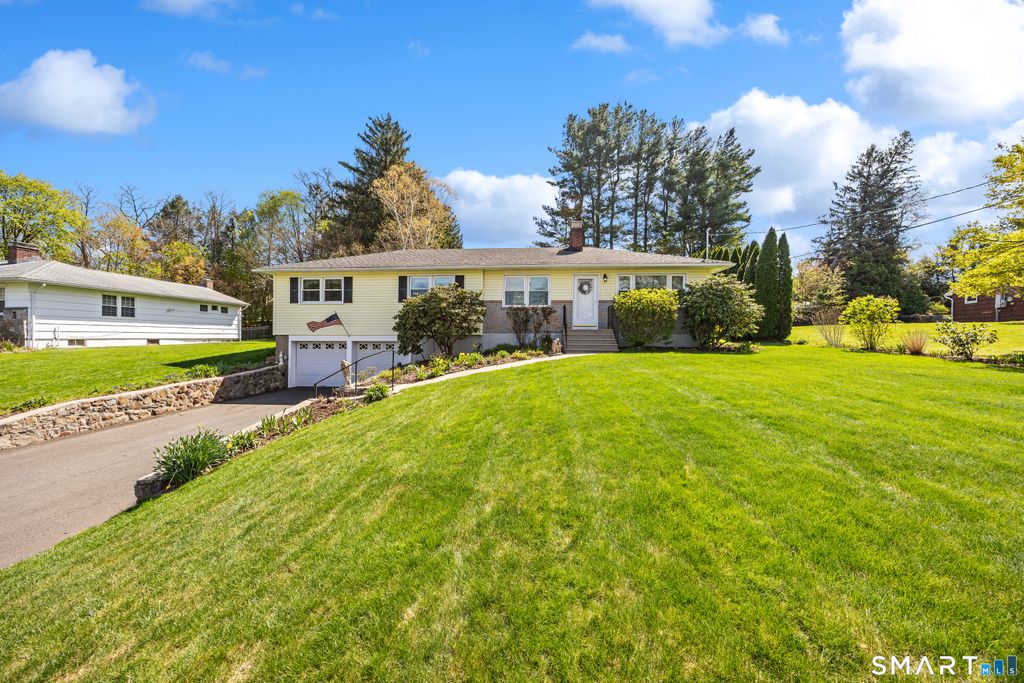 Photo of 1062 Amherst Place, Cheshire, CT 06410 (MLS # 24170824)